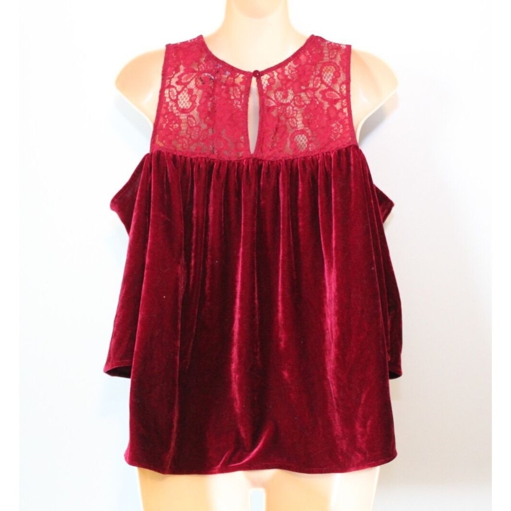 ✨2/$20 NWT Miss Me Cold Shoulder Crushed Velvet Lace Blouse Small Dark Romantic - Picture 9 of 11